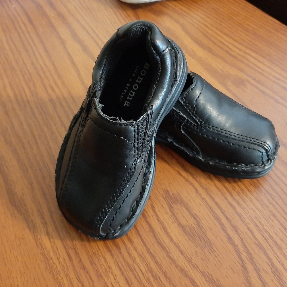 Toddler 5 black dress shoes